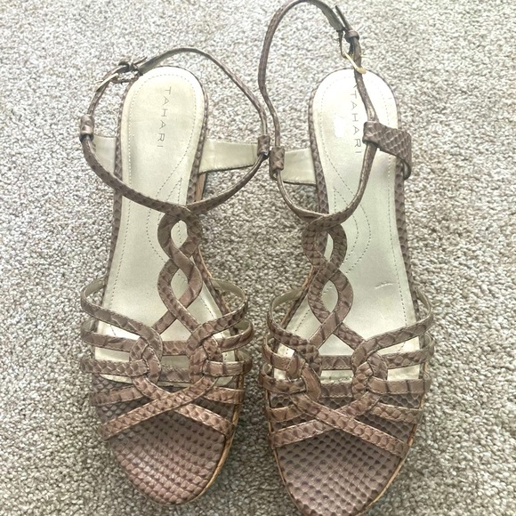 Tahari Star Leather Strappy Slingback Cork Wedge Sandals Size 11M - Picture 4 of 6